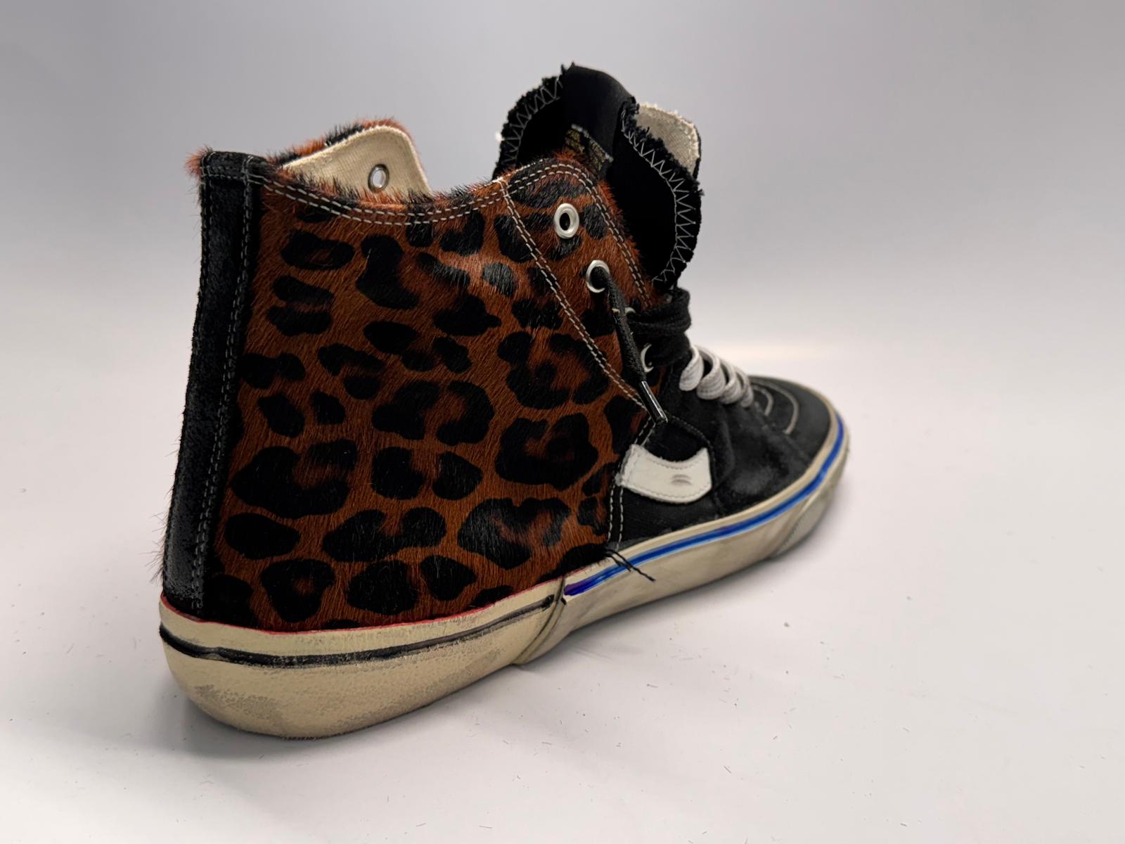 PAUL EASTERLIN™ Calystar – Animalier – Women